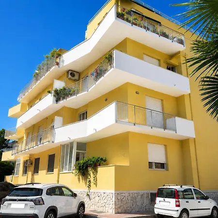 Apartamento Seadom *